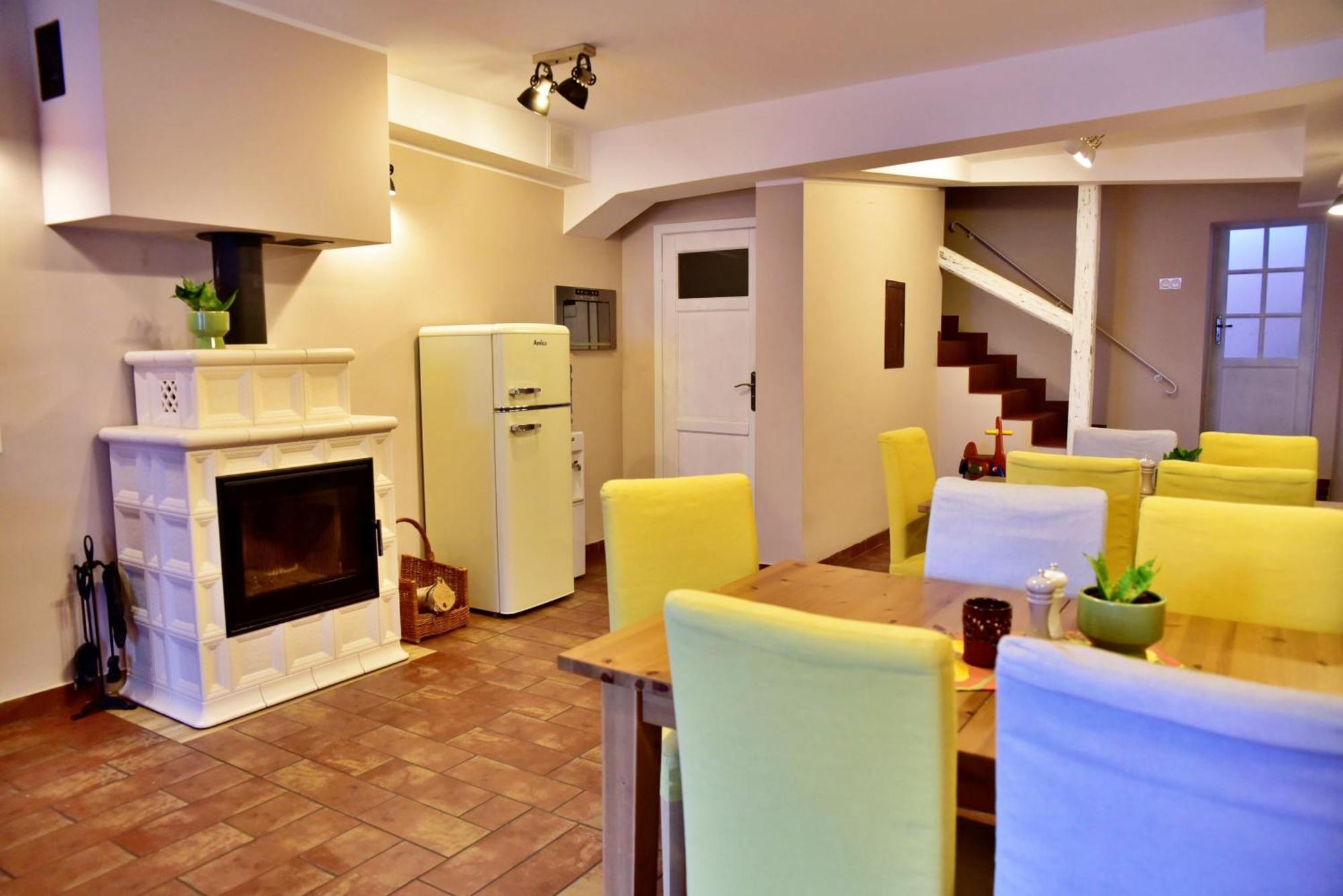 바우브자이치 Gosciniec Nowa Wioska B&B 외부 사진